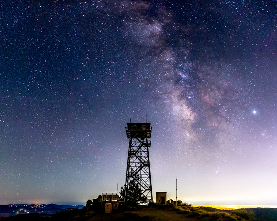 Photo of High Point Lookout on Palomar Mountain with a view of the Milky Way in the background