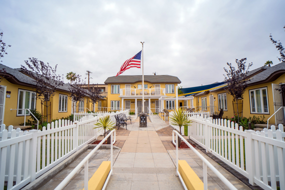 Photo of a bungalow court used a veteran housing