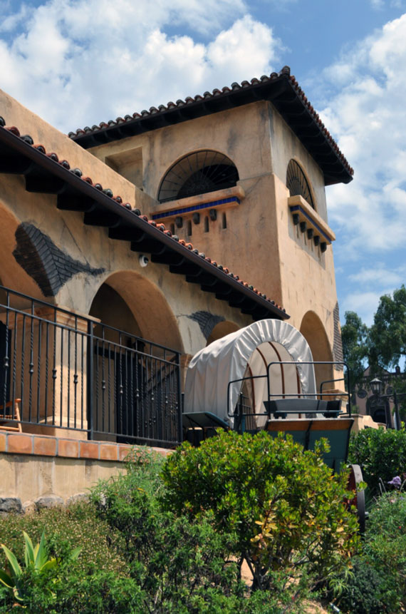 Photo of the front of the Mormon Battalion Historic Site.