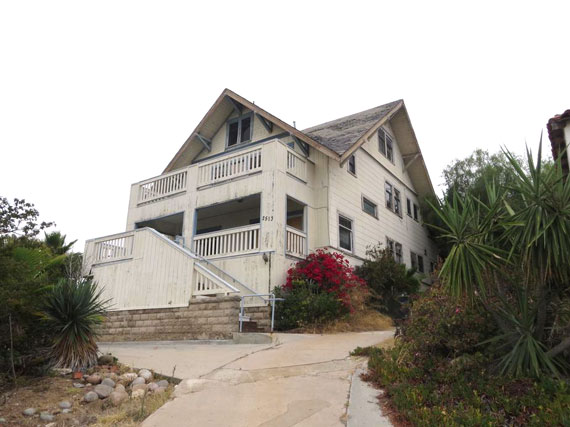 Photo of the Truax House, 2513-15 Union Street, San Diego, before rehabilitation.