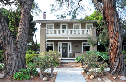 Historic Prairie style home in Mission Hills