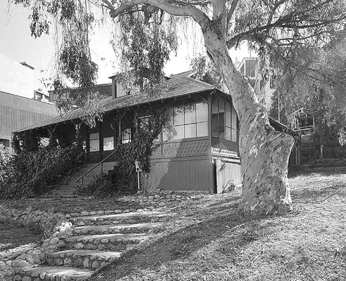 Red Roost and Red Rest, 2002